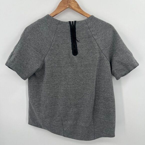Nike Women's Size Medium Gray Lined Tech Shirt - Picture 5 of 13